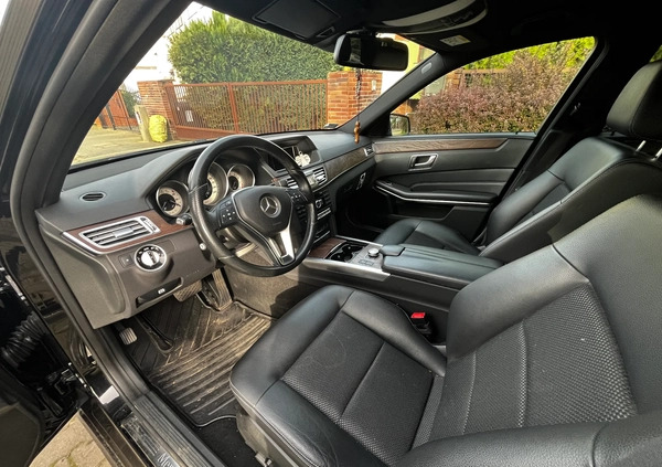 Mercedes-Benz Klasa E cena 64900 przebieg: 171500, rok produkcji 2014 z Poznań małe 67